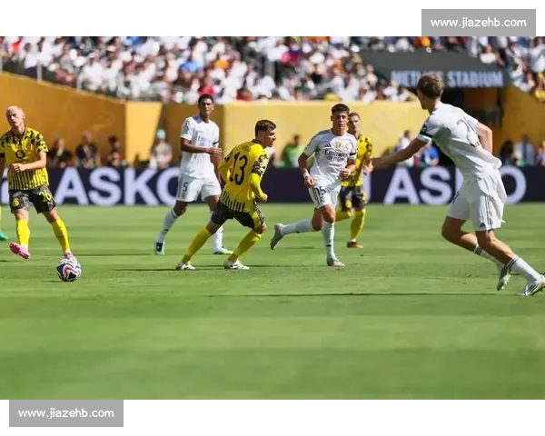 激情瞬间尽览赛场精彩对决体育比赛高清视频全程呈现 - 副本 (2) - 副本