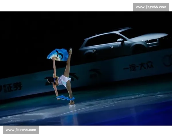 璀璨冰上舞姿花样滑冰艺术与技巧完美融合之美 - 副本 (2) - 副本